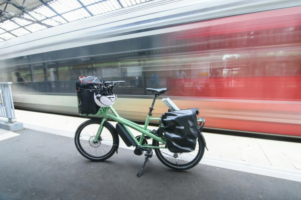 Electric bike with loaded pannier bags for commuting