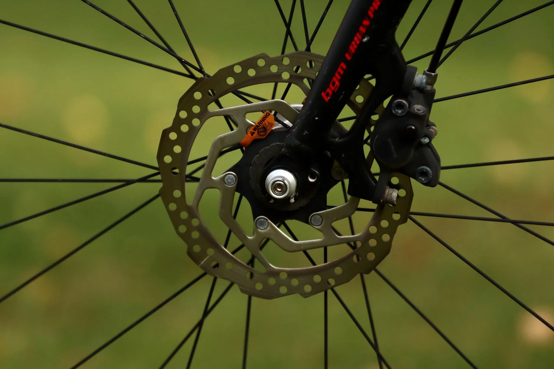 Electric road bike drivetrain and disc brake details